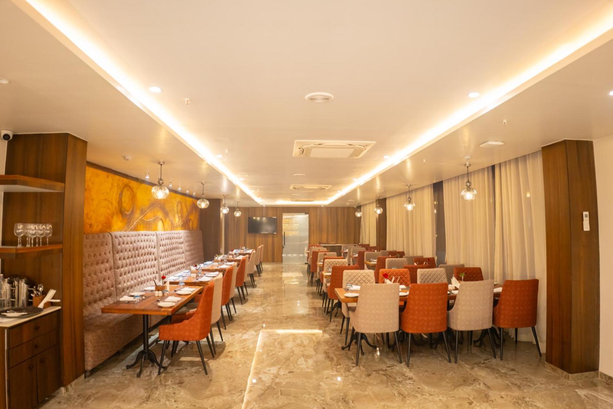 Pride Elite, Daman Otel Dış mekan fotoğraf
