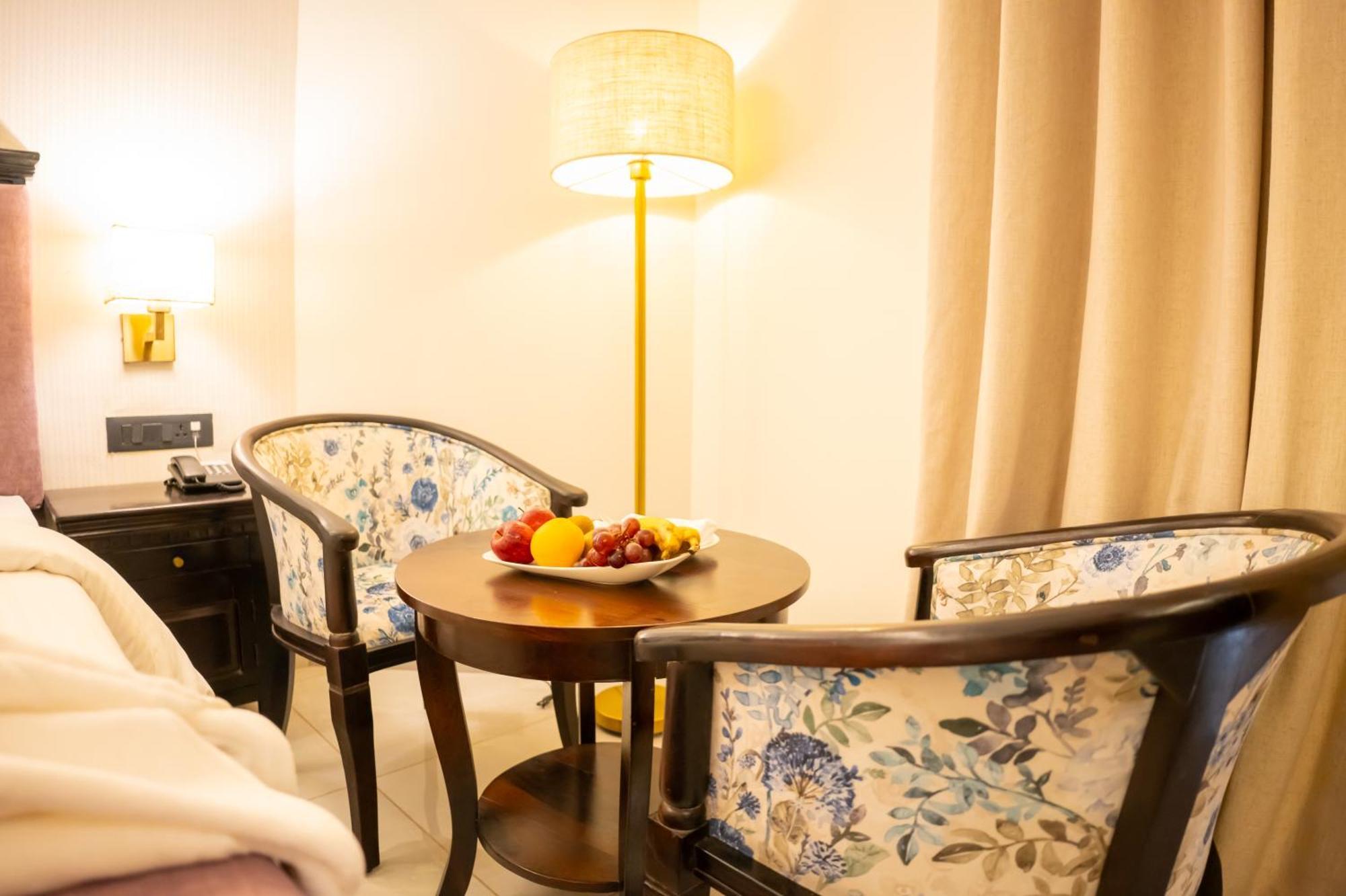 Pride Elite, Daman Otel Dış mekan fotoğraf