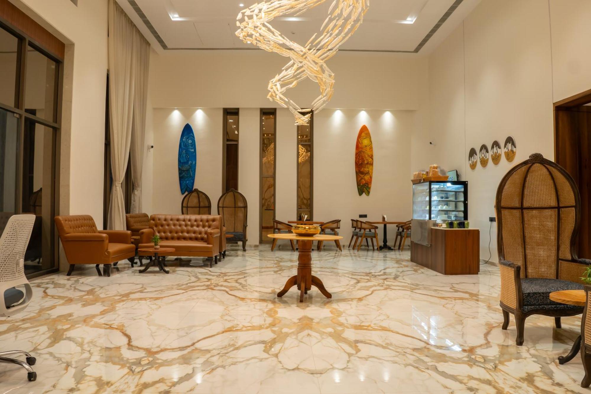 Pride Elite, Daman Otel Dış mekan fotoğraf